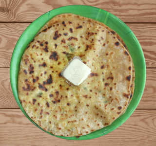 Aloo Onion Paratha Combo ( Rs 162 - 15% Off )-Railofy
